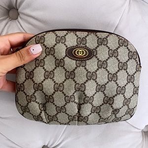 Vintage Gucci pochette/ makeup case